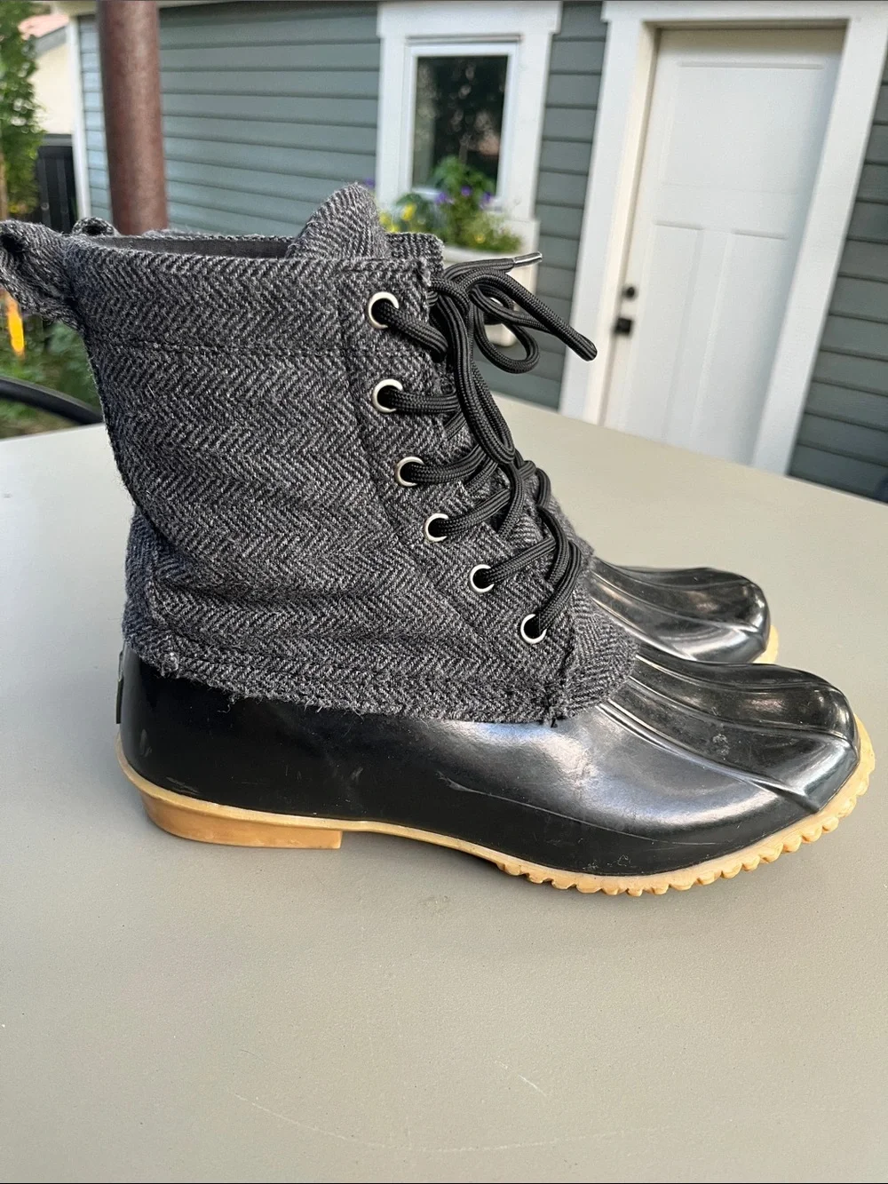 Bass Harlequin Black & Gray Herringbone Lace-Up Winter Duck Boots